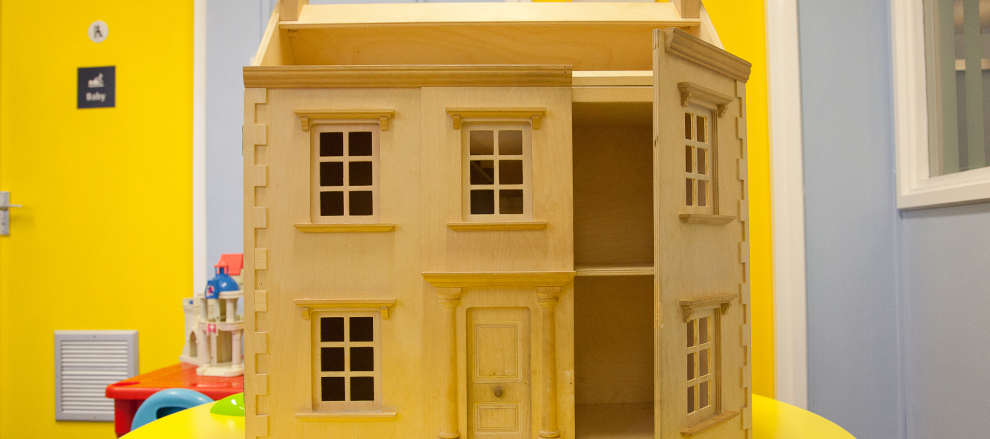 doll's house on a table